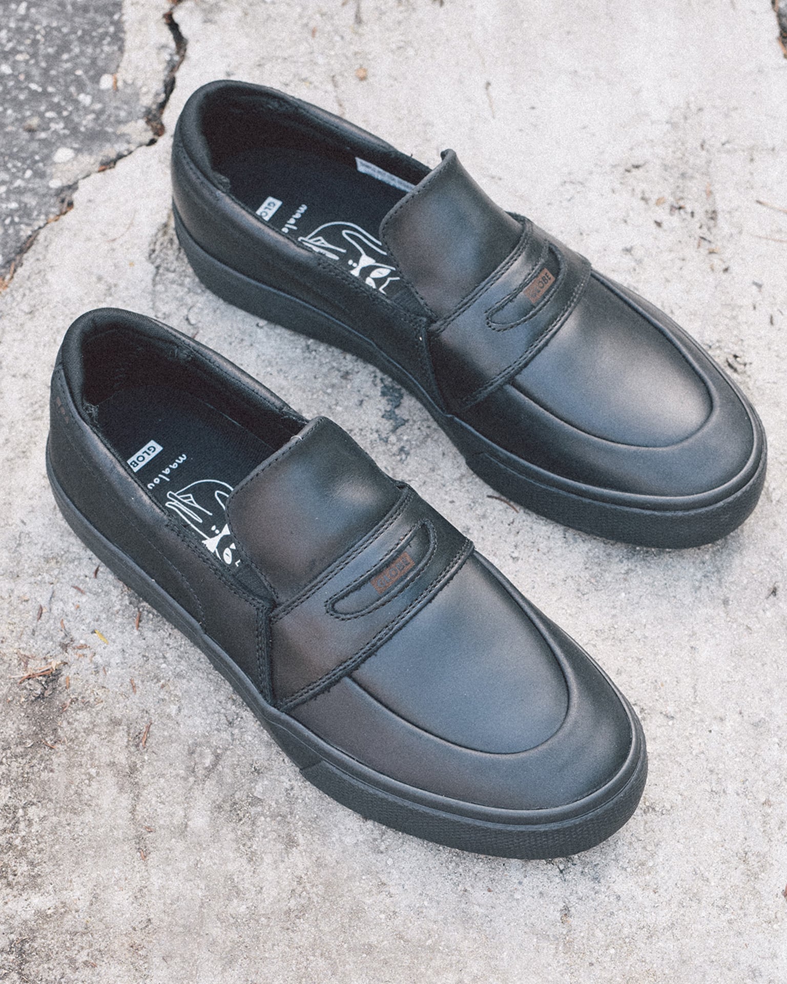 globe skate shoe brand image
